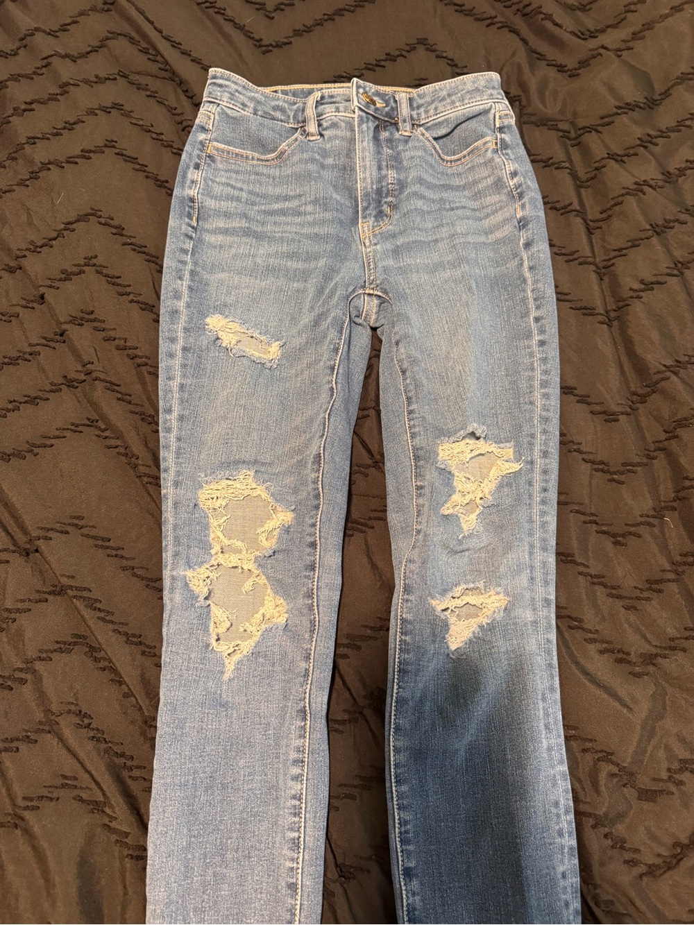 American Eagle Outfitters Light Blue Ripped Skinny Jeans